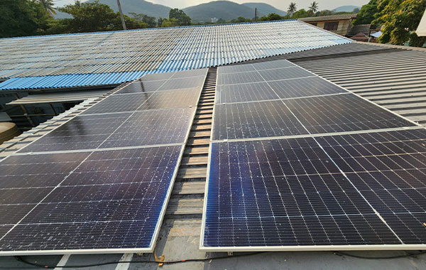 100 Sets of Hybrid Inverters in Thailand