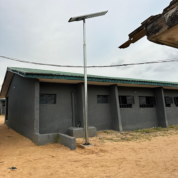 Anern SLV2‑120W Solar Street Lights in Nigeria