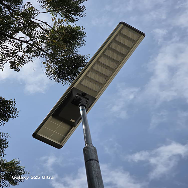Anern SLV2‑120W Solar Street Lights in Nigeria
