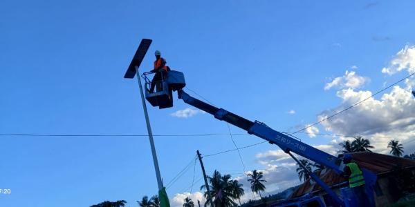 Anern_Tanzania_SLZ_100W_Solar_Street_Light_Project-1.jpeg
