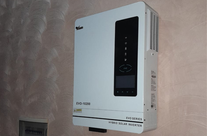 Встановлення сонячних інверторів Anern EVO 10.2KW у Малі