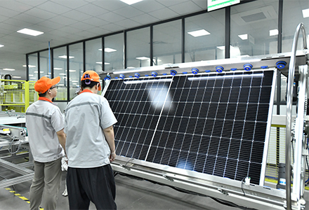 ANERN 30-125KW Гібридна (інвертор DEYE) сонячна система — завод
